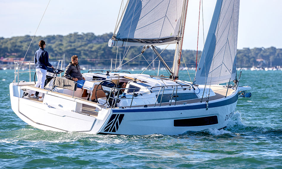 1-dufour-37-luxury-sailboat-for-sale-dufour-yachts