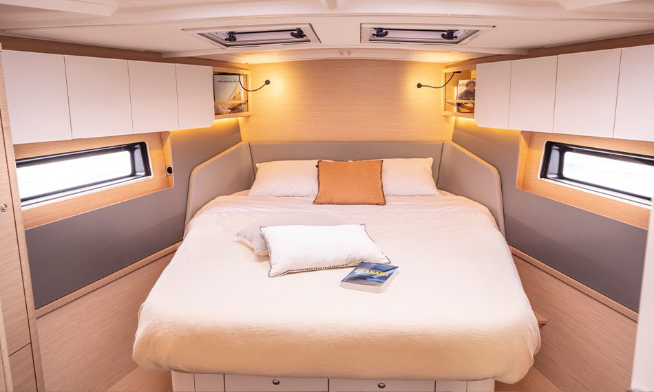 dufour-44-product-interior