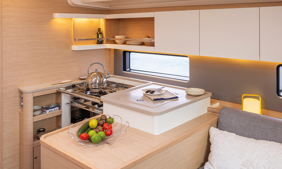 dufour-44-product-interior