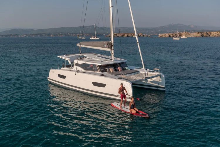Approdi sel Charter Benet3au isla 40