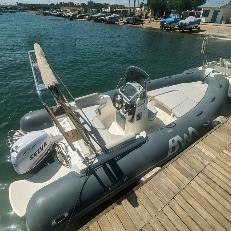 Approdi Noleggio BWA GT 18